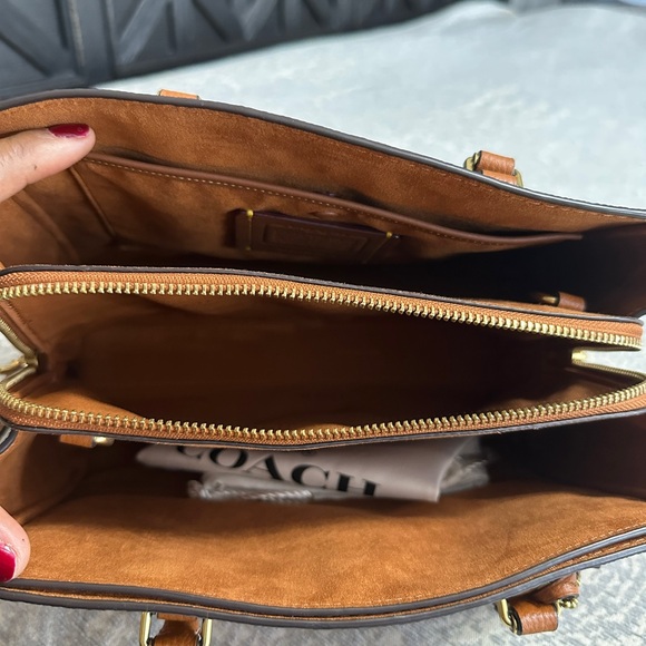 COACH Brooke Carryall 28 (Burnished Amber) - Picture 8 of 11